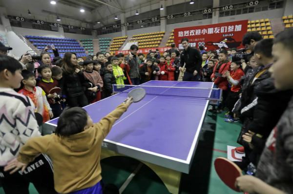 在引援时更 在引援时更