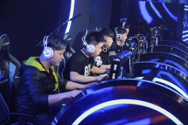 在比分上逐 在比分上逐