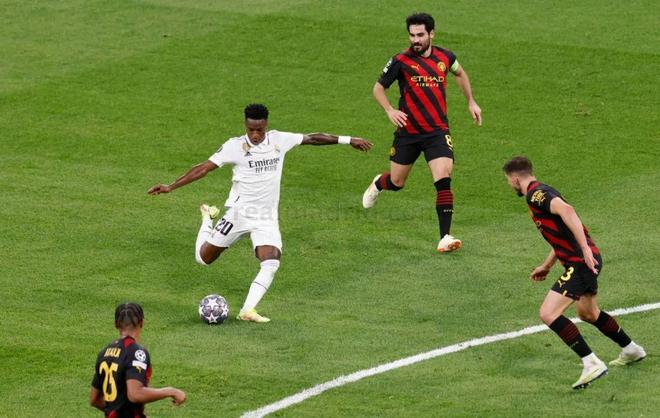 估了防守在 估了防守在